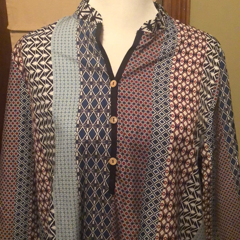 Geometric silk like blouse